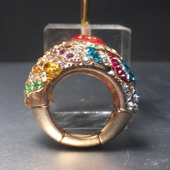 Multicolored rhinestone BIG ring-NWOT, adjustable size (stretch). BLING RING - Picture 6 of 15